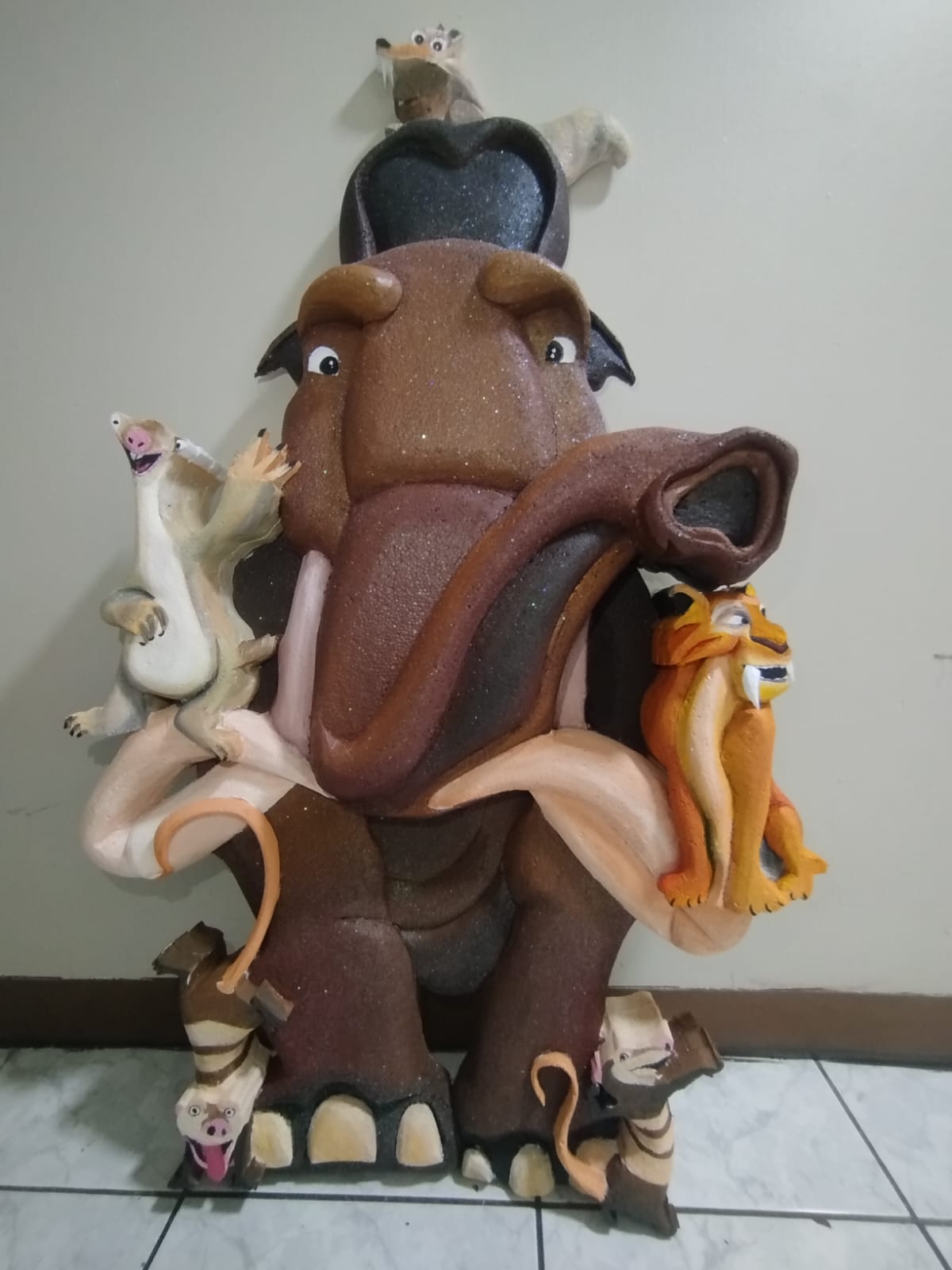 Personajes de La Era de Hielo en decoración artesanal